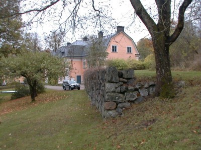 tumba hus 23.24.jpg